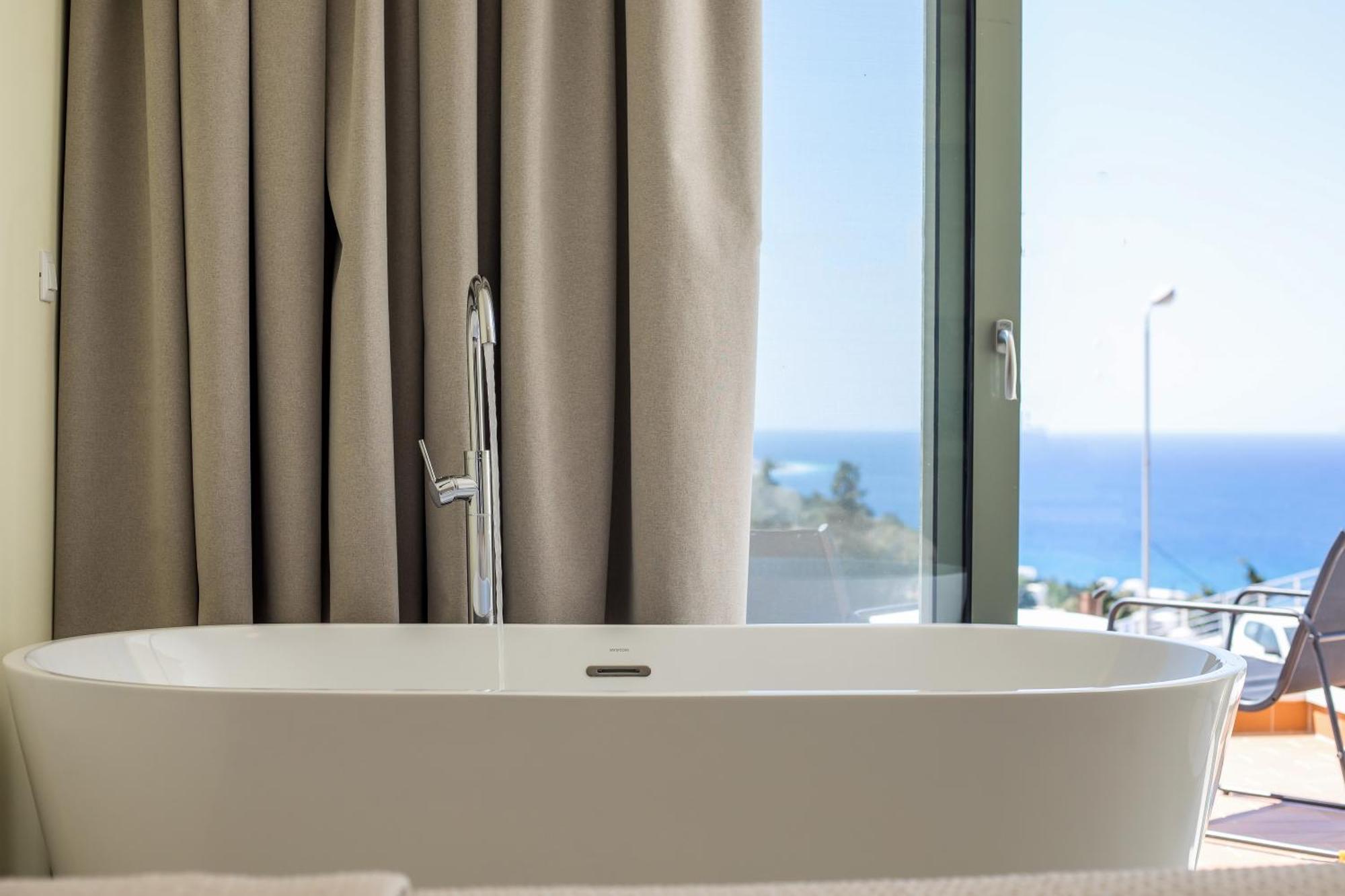 Eden'S Azalea Luxury Suite Rhodes City Ngoại thất bức ảnh
