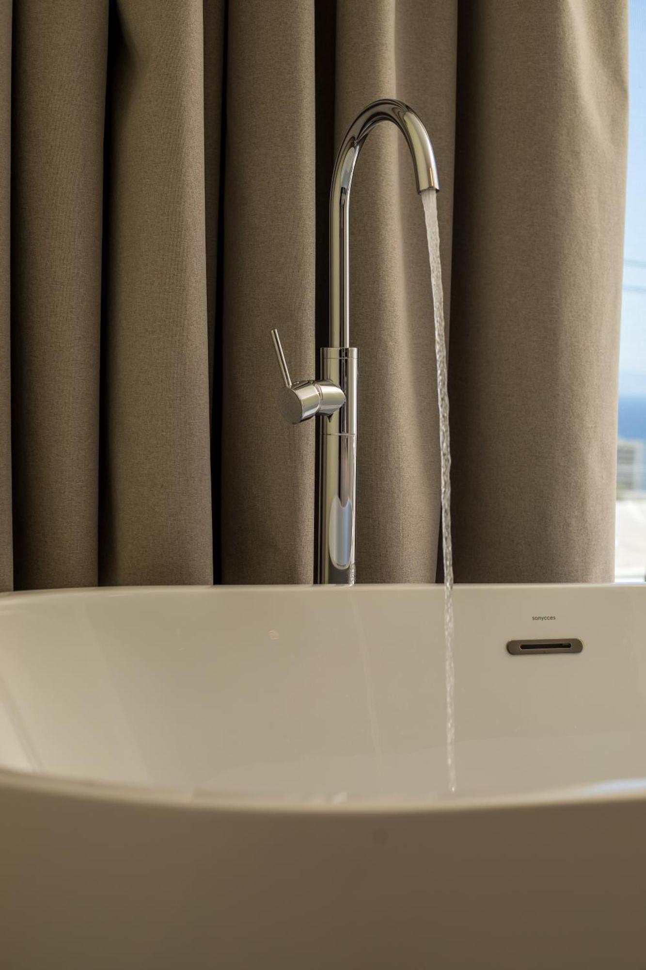 Eden'S Azalea Luxury Suite Rhodes City Ngoại thất bức ảnh